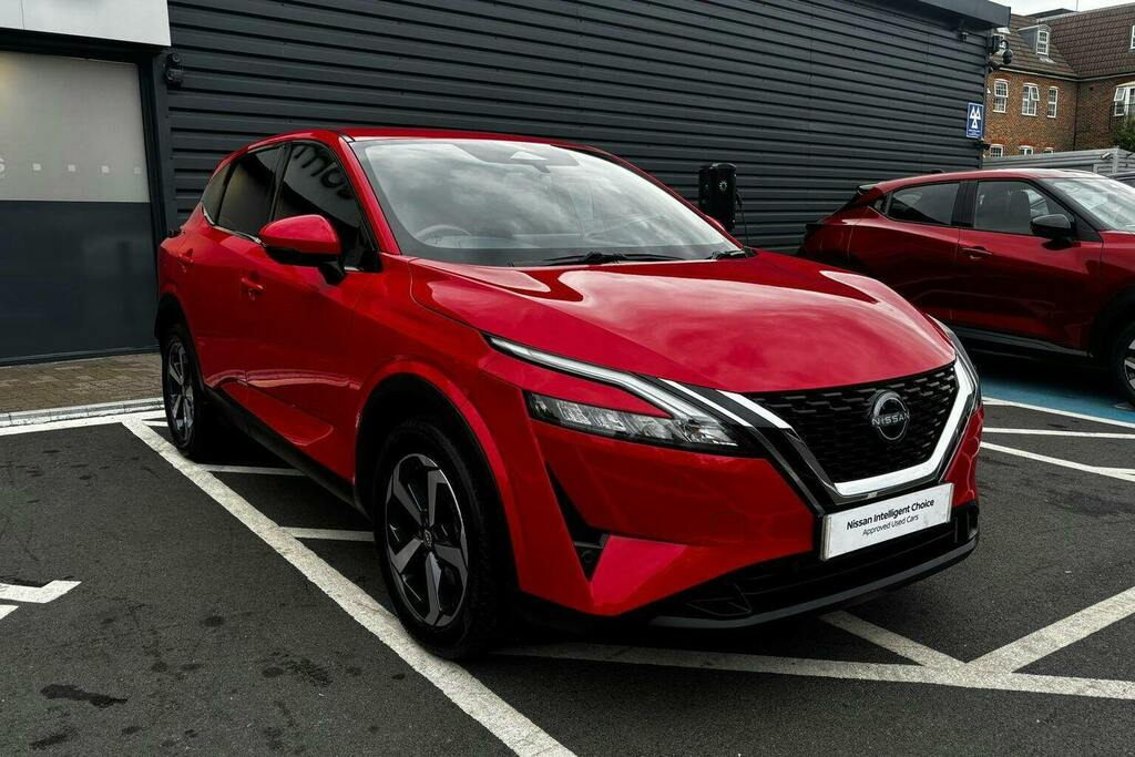 Nissan Qashqai 1.3 Dig T Mhev N Connecta Suv Hybrid Xt Red