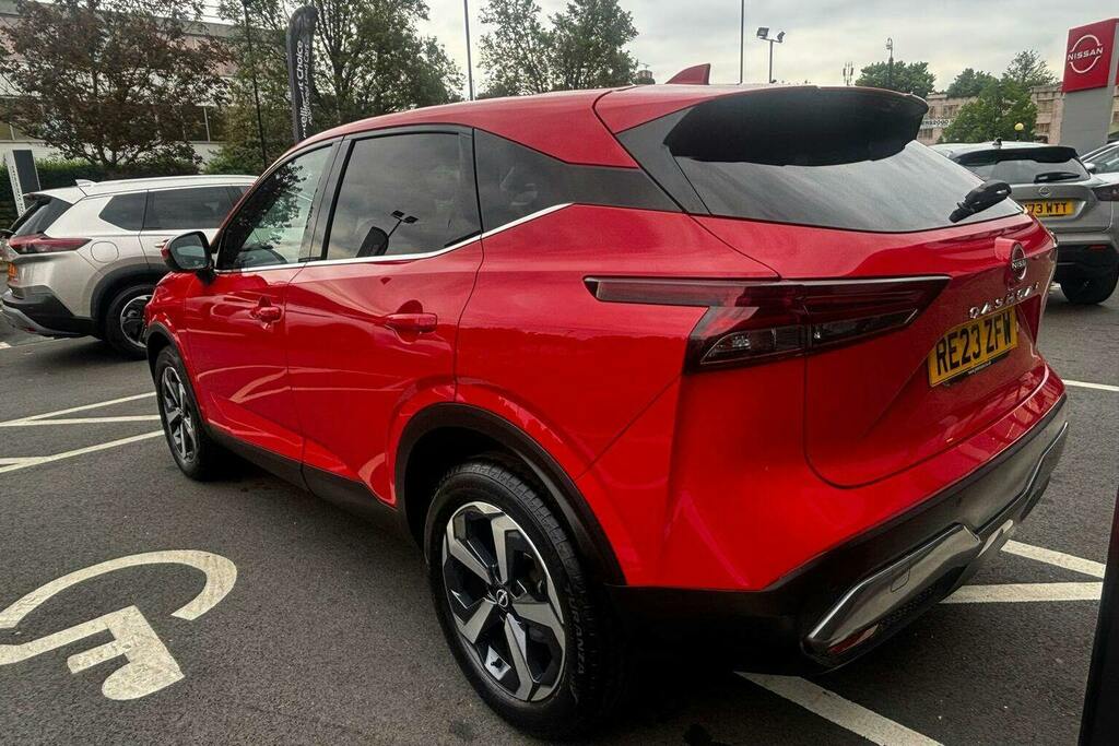 Nissan Qashqai 1.3 Dig T Mhev N Connecta Suv Hybrid Xt RE23ZFW Red #5