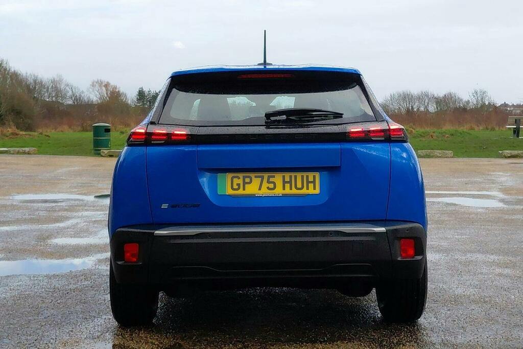 Peugeot e-2008 50Kwh Active Suv GP75HUH White #4