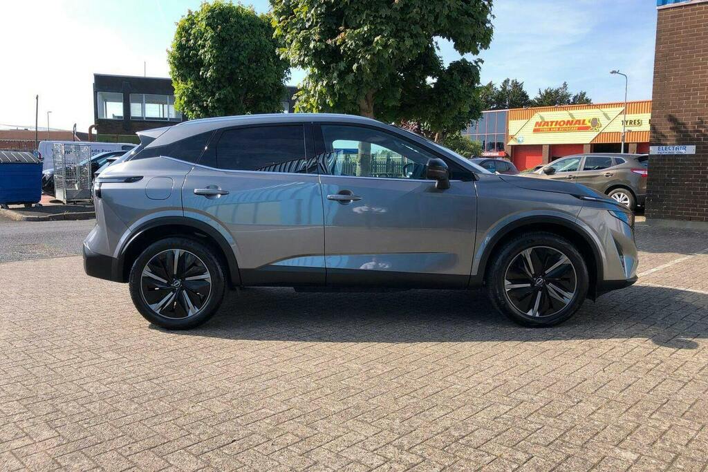 Nissan Qashqai 1.3 Dig T Mhev Tekna Suv Hybrid Xtron HN75VRZ Grey #2