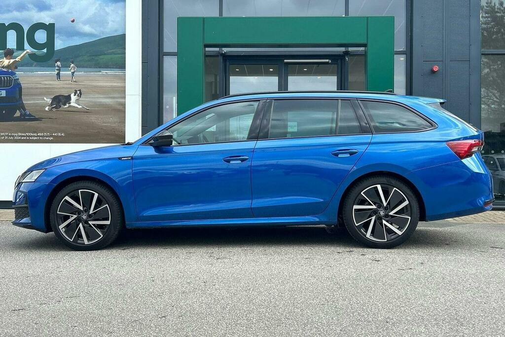 Skoda Octavia 1.5 Tsi E Tec Mhev Act Sportline Estate WK26SVO Red #6