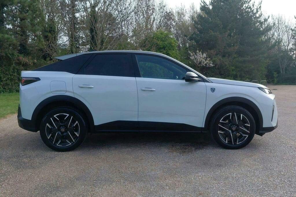 Peugeot 3008 1.2 Hybrid Gt Suv Hybrid E Dsc6 CA75EWJ White #2