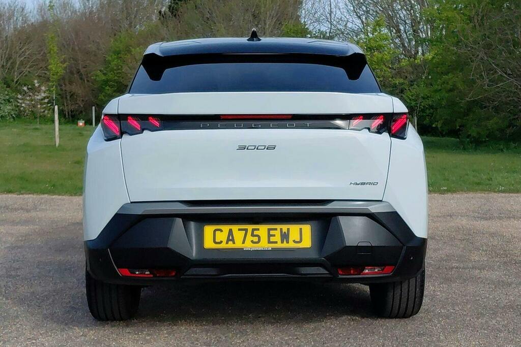 Peugeot 3008 1.2 Hybrid Gt Suv Hybrid E Dsc6 CA75EWJ White #4