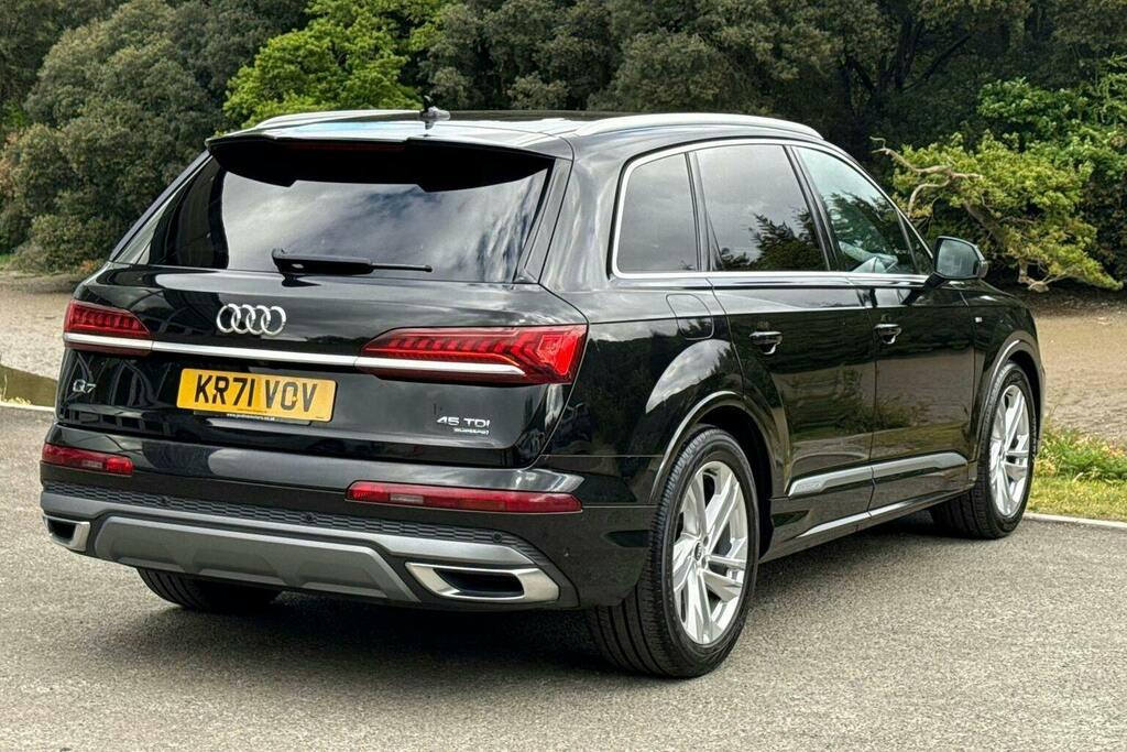 Audi Q7 3.0 Tdi V6 45 S Line Suv Tiptronic Quat KR71VOV Black #3