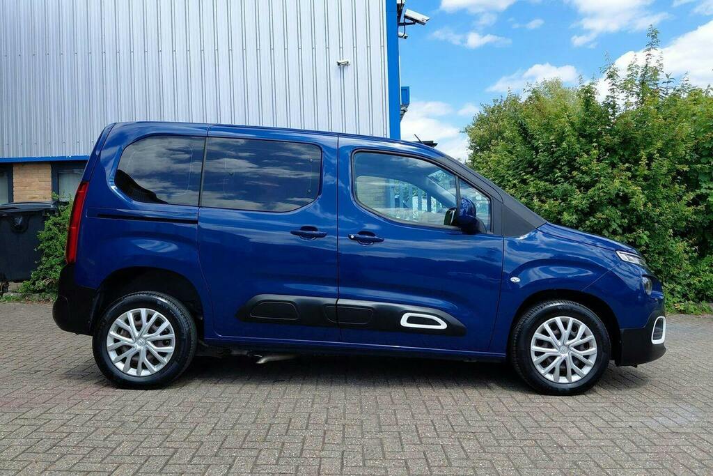 Citroen Berlingo 1.5 Bluehdi Feel M Mpv Blue #2