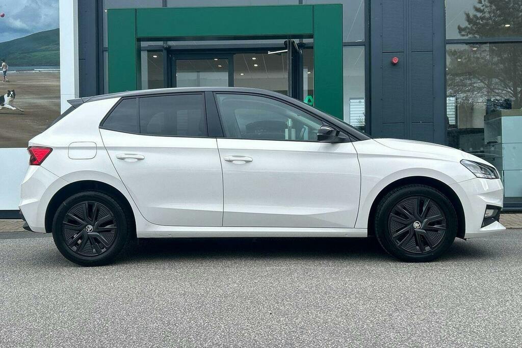 Skoda Fabia 1.0 Tsi Colour Edition Hatchback ML22JSX White #2