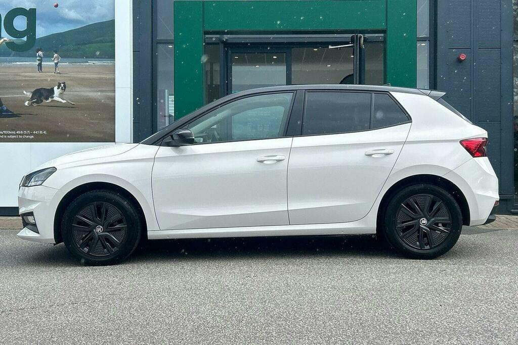 Skoda Fabia 1.0 Tsi Colour Edition Hatchback ML22JSX White #6