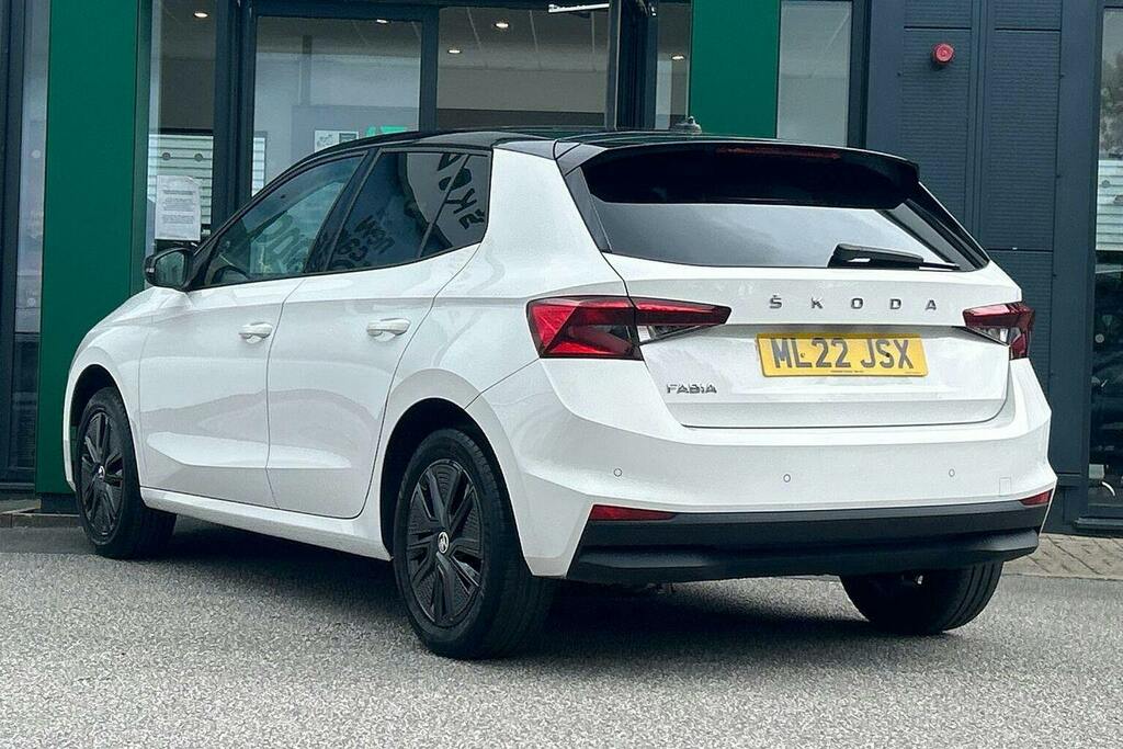 Skoda Fabia 1.0 Tsi Colour Edition Hatchback ML22JSX White #5