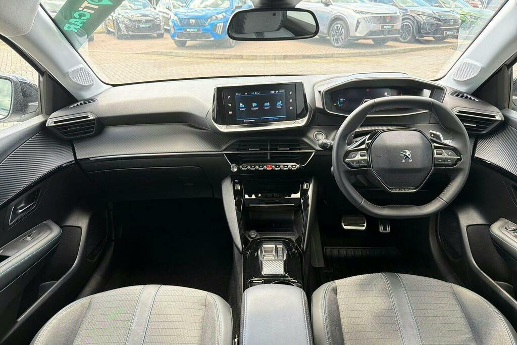 Peugeot 208 1.2 Puretech Allure Premium Plus Hatchback Pe GY73RKV White #3