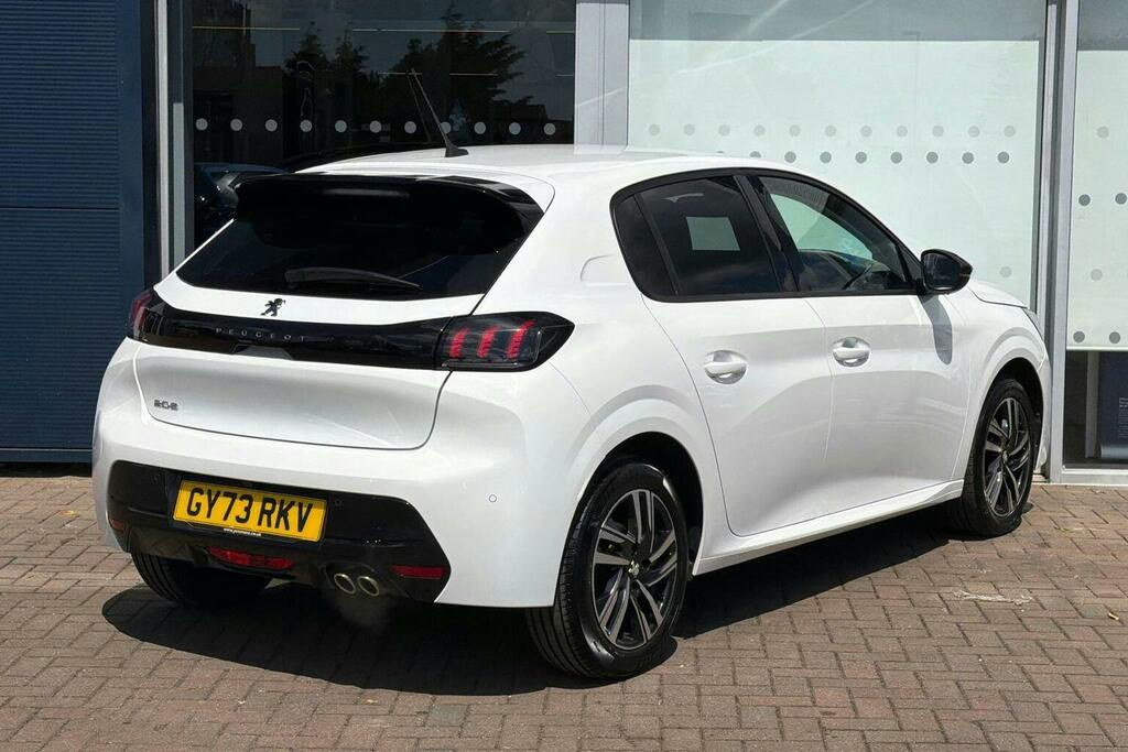 Peugeot 208 1.2 Puretech Allure Premium Plus Hatchback Pe GY73RKV White #6