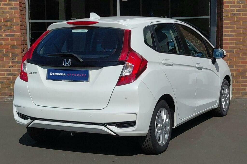 Honda Jazz 1.3 I Vtec Se Navi Hatchback HN18JGX White #3