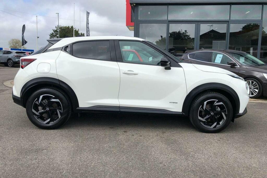 Nissan Juke 1.6 N Connecta Suv Hybrid White #2
