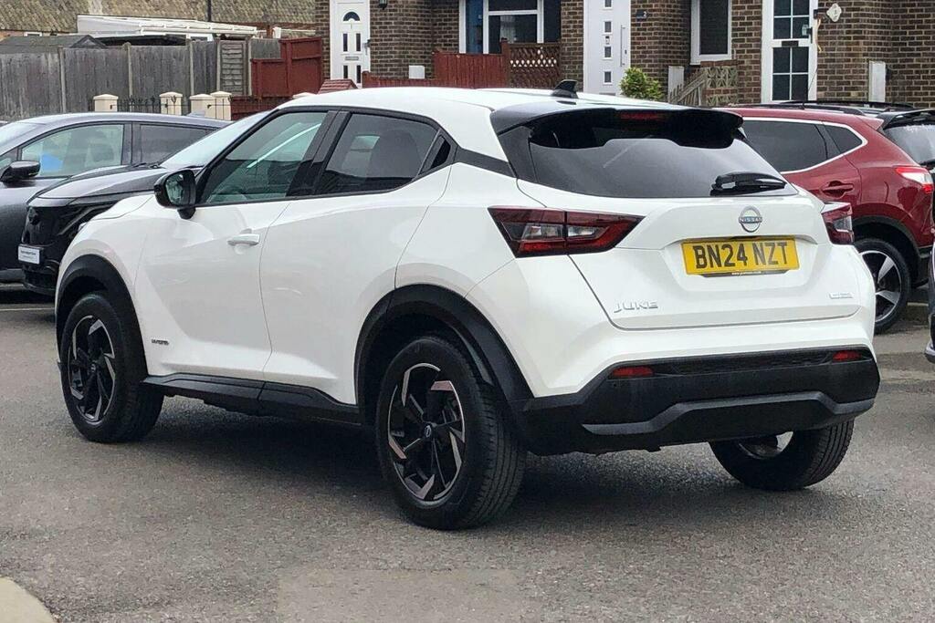 Nissan Juke 1.6 N Connecta Suv Hybrid White #5