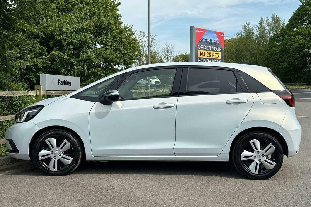 Honda Jazz 1.5 H I Mmd Ex Hatchback Hybrid Ecvt White #6