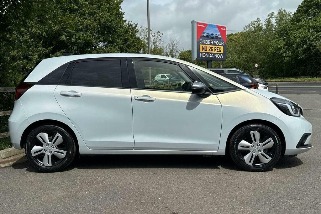 Honda Jazz 1.5 H I Mmd Ex Hatchback Hybrid Ecvt White #2