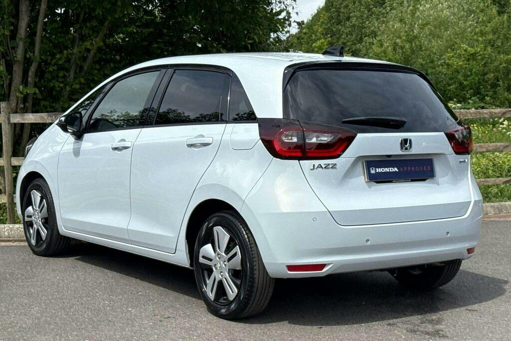 Honda Jazz 1.5 H I Mmd Ex Hatchback Hybrid Ecvt White #5