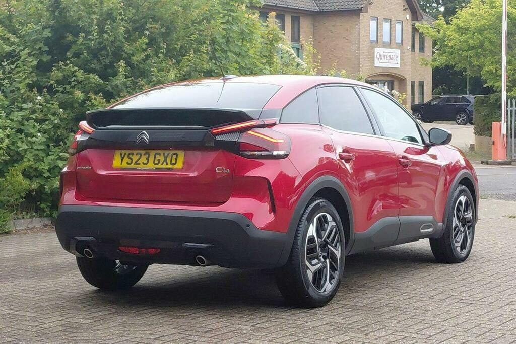 Citroen C4 1.2 Puretech Shine Plus Hatchback Eat8 Red #3