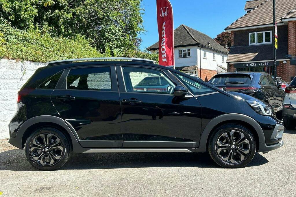 Honda Jazz 1.5 H I Mmd Crosstar Advance Hatchback Black #2
