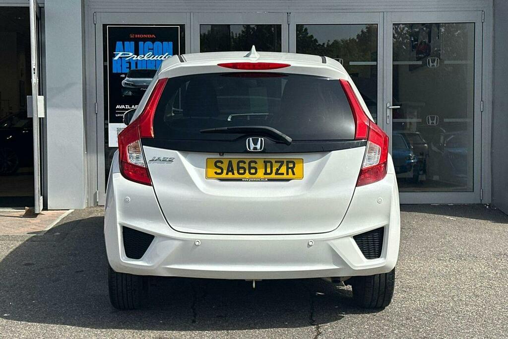 Honda Jazz 1.3 I Vtec Ex Hatchback SA66DZR White #4