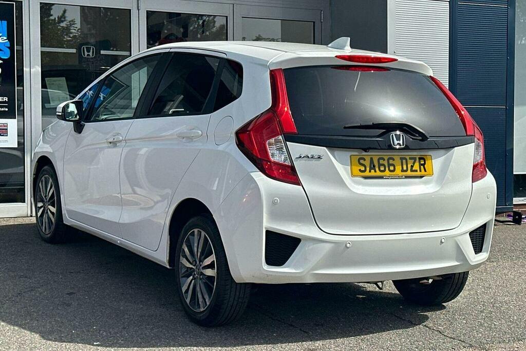 Honda Jazz 1.3 I Vtec Ex Hatchback SA66DZR White #5