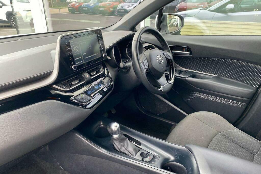 Toyota C-Hr 1.8 Vvt H Icon Suv Hybrid Cvt LT23ZXC White #5