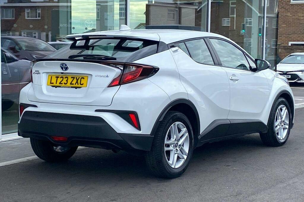 Toyota C-Hr 1.8 Vvt H Icon Suv Hybrid Cvt LT23ZXC White #2