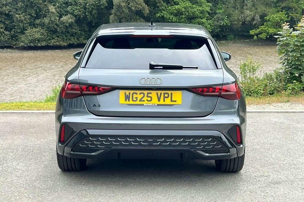Audi A3 1.5 Tfsi 30 S Line Sportback S Tronic WG25VPL Grey #4