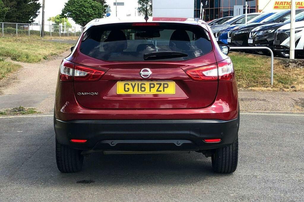 Nissan Qashqai 1.2 Dig T N Connecta Suv Xtron 2Wd Red #4