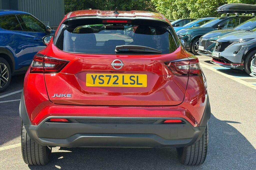 Nissan Juke 1.0 Dig T Tekna Suv YS72LSL Red #4