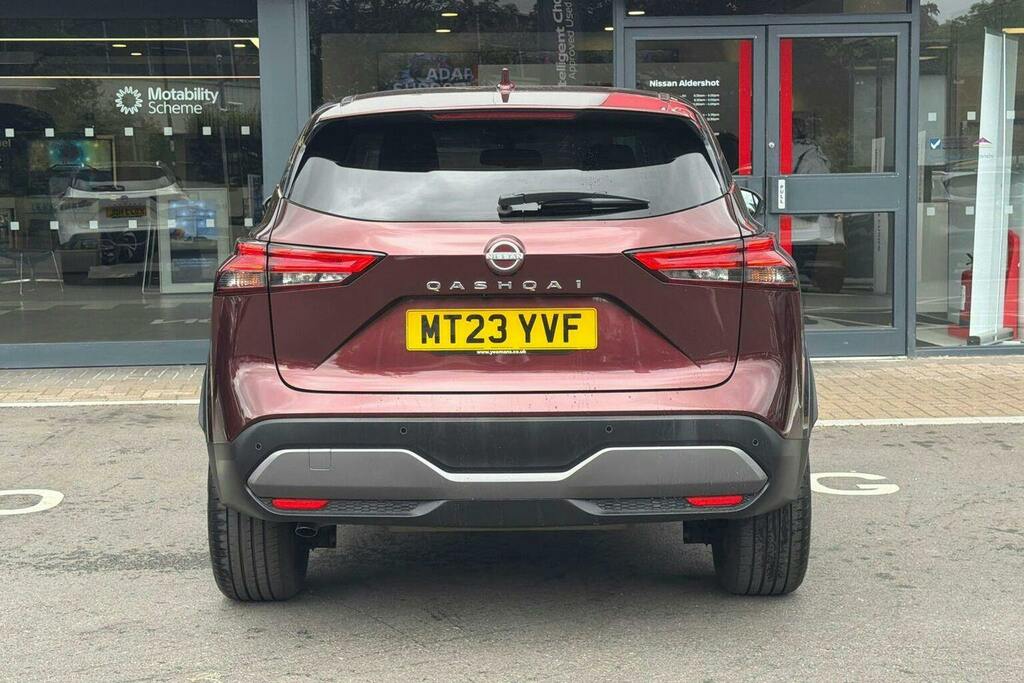 Nissan Qashqai 1.3 Dig T Mhev N Connecta Suv Hybrid Ma MT23YVF Red #4
