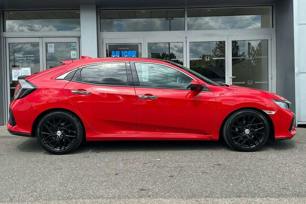 Honda Civic 1.5 Vtec Turbo Prestige Hatchback Cvt Red #2