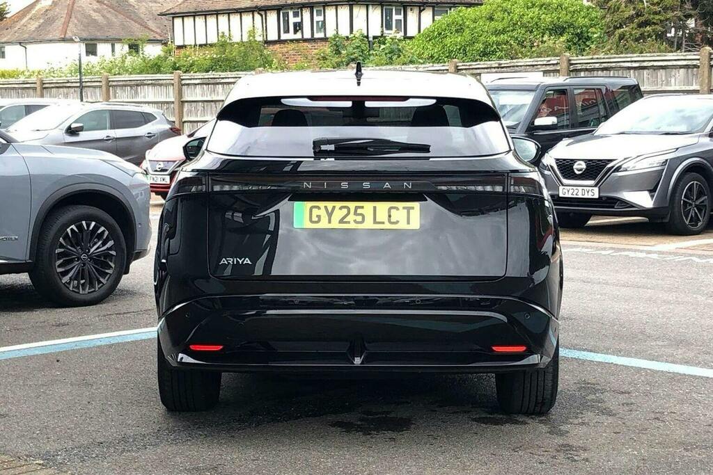 Nissan Ariya 87Kwh Evolve Suv 22Kw Charger GY25LCT Black #4