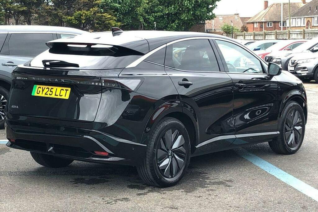 Nissan Ariya 87Kwh Evolve Suv 22Kw Charger GY25LCT Black #3