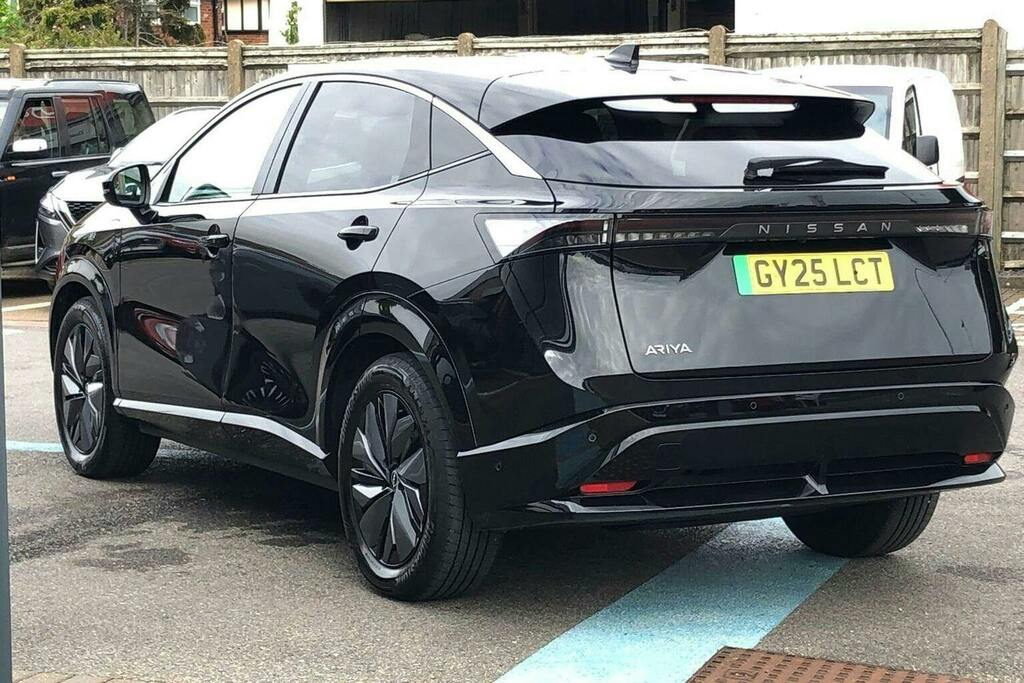 Nissan Ariya 87Kwh Evolve Suv 22Kw Charger GY25LCT Black #5
