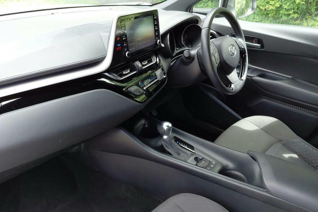 Toyota C-Hr 1.8 Vvt H Icon Suv Hybrid Cvt DY23ZTO White #5