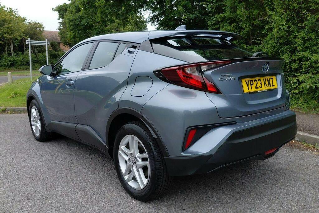 Toyota C-Hr 1.8 Vvt H Icon Suv Hybrid Cvt Grey #4