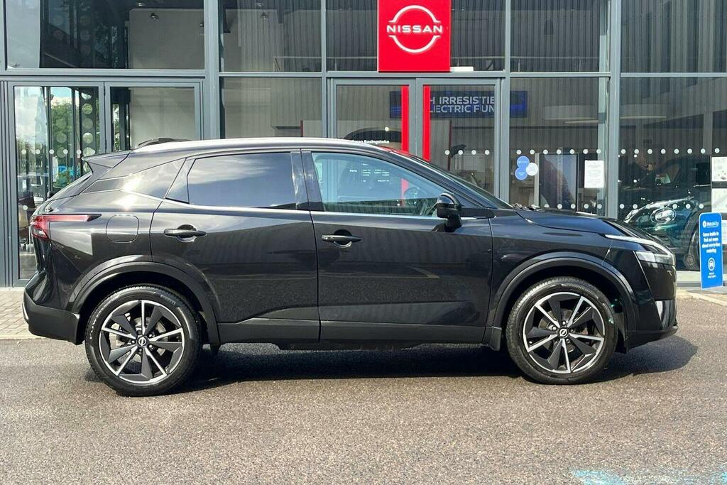 Nissan Qashqai 1.3 Dig T Mhev Tekna Suv Hybrid YX73RCU Black #2