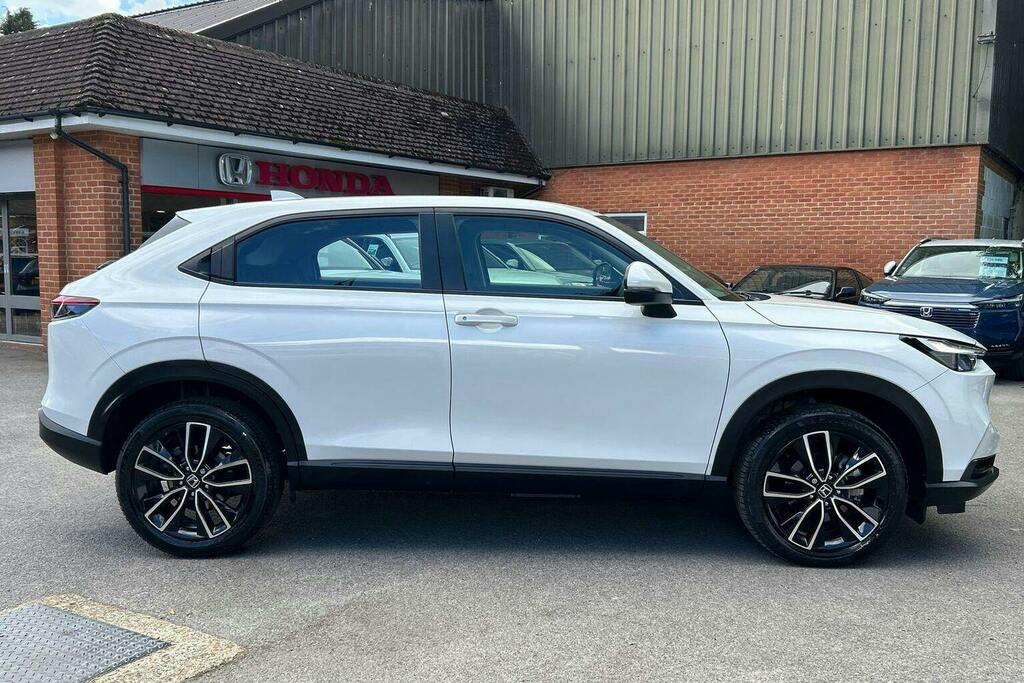 Honda Hr-V 1.5 H I Mmd Elegance Suv Hybrid Cvt White #2