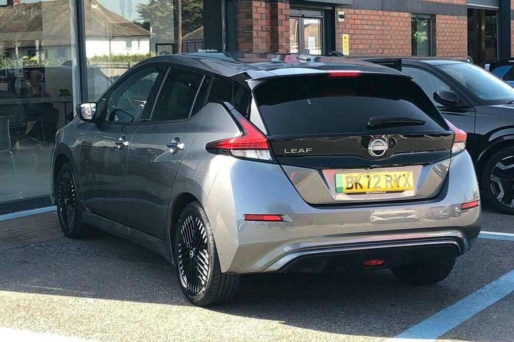 Nissan Leaf 39Kwh Tekna Hatchback BK72RYX Grey #5