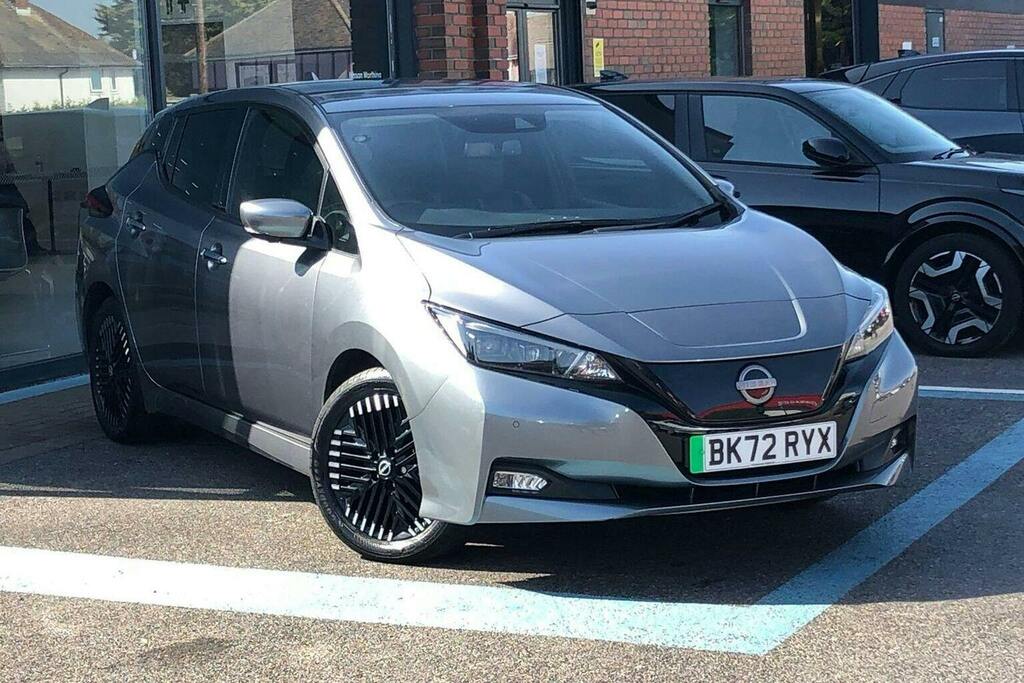 Nissan Leaf 39Kwh Tekna Hatchback Grey