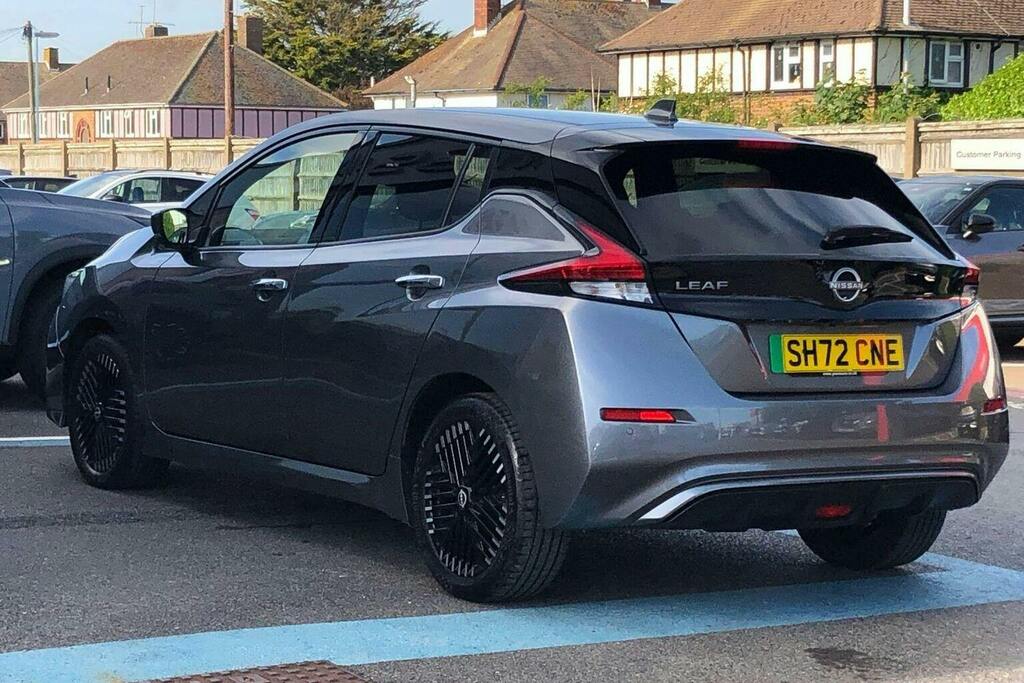 Nissan Leaf 39Kwh Tekna Hatchback SH72CNE Grey #5