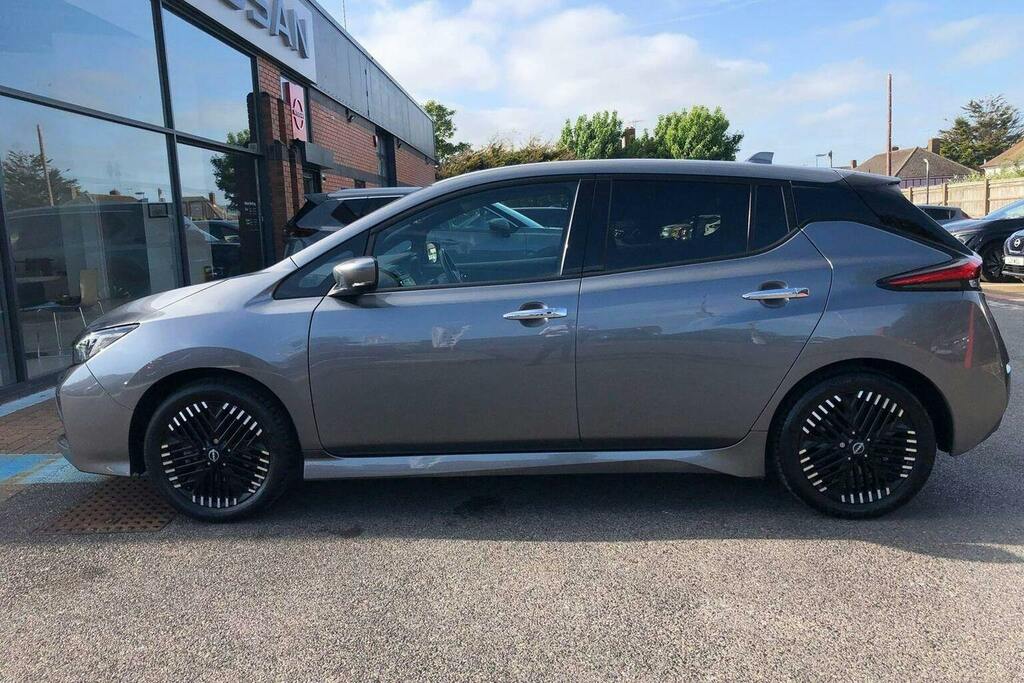 Nissan Leaf 39Kwh Tekna Hatchback SH72CNE Grey #6