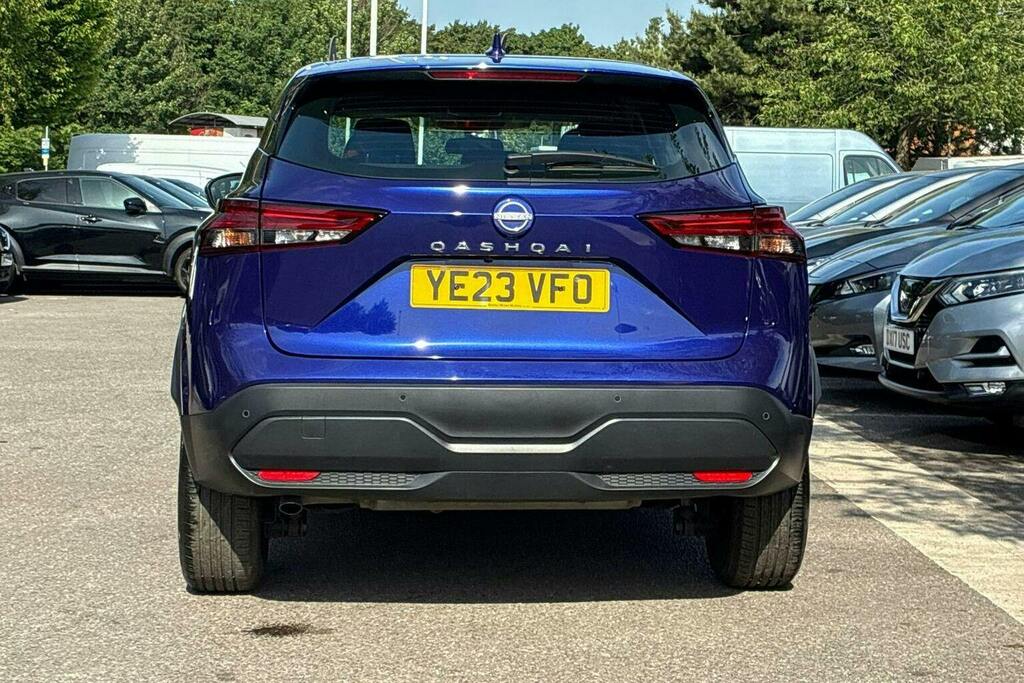 Nissan Qashqai 1.3 Dig T Mhev Acenta Premium Suv Hybri YE23VFO Blue #4