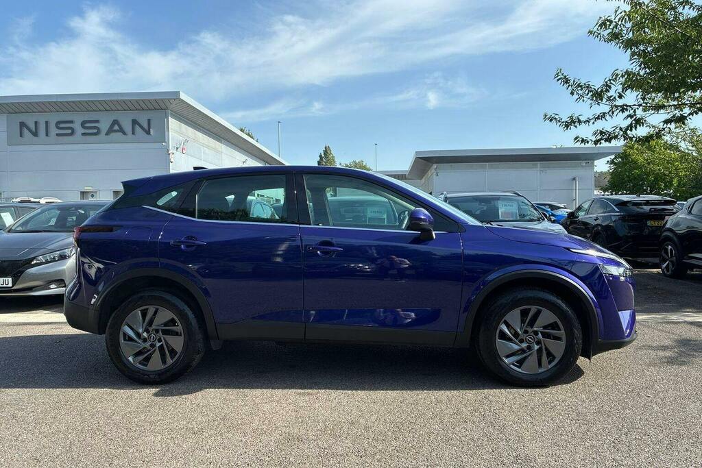 Nissan Qashqai 1.3 Dig T Mhev Acenta Premium Suv Hybri YE23VFO Blue #2