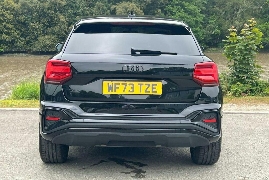 Audi Q2 1.5 Tfsi Cod 35 Black Edition Suv S Tro WF73TZE Black #4