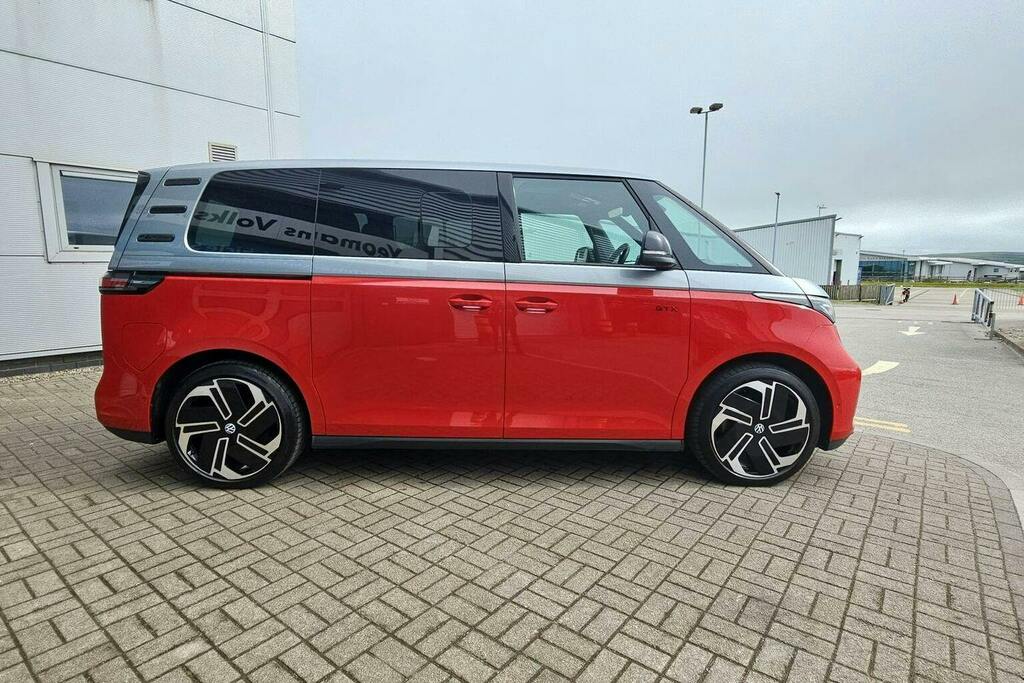 Volkswagen ID.Buzz Pro 79Kwh Gtx Mpv 4Motion WK75OHH Silver #2