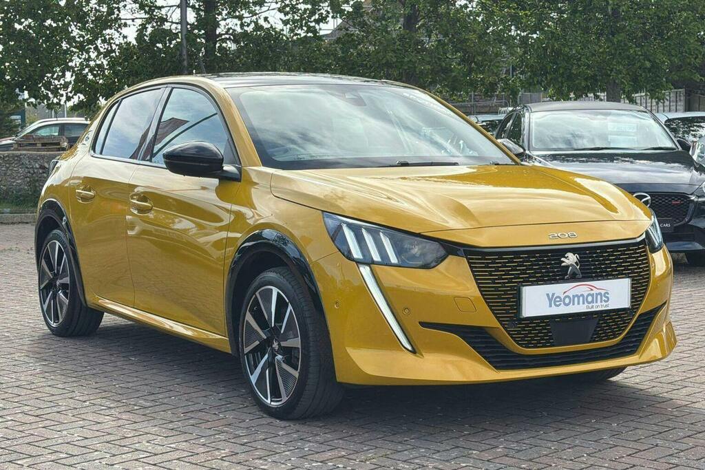 Peugeot e-208 50Kwh Gt Hatchback Yellow
