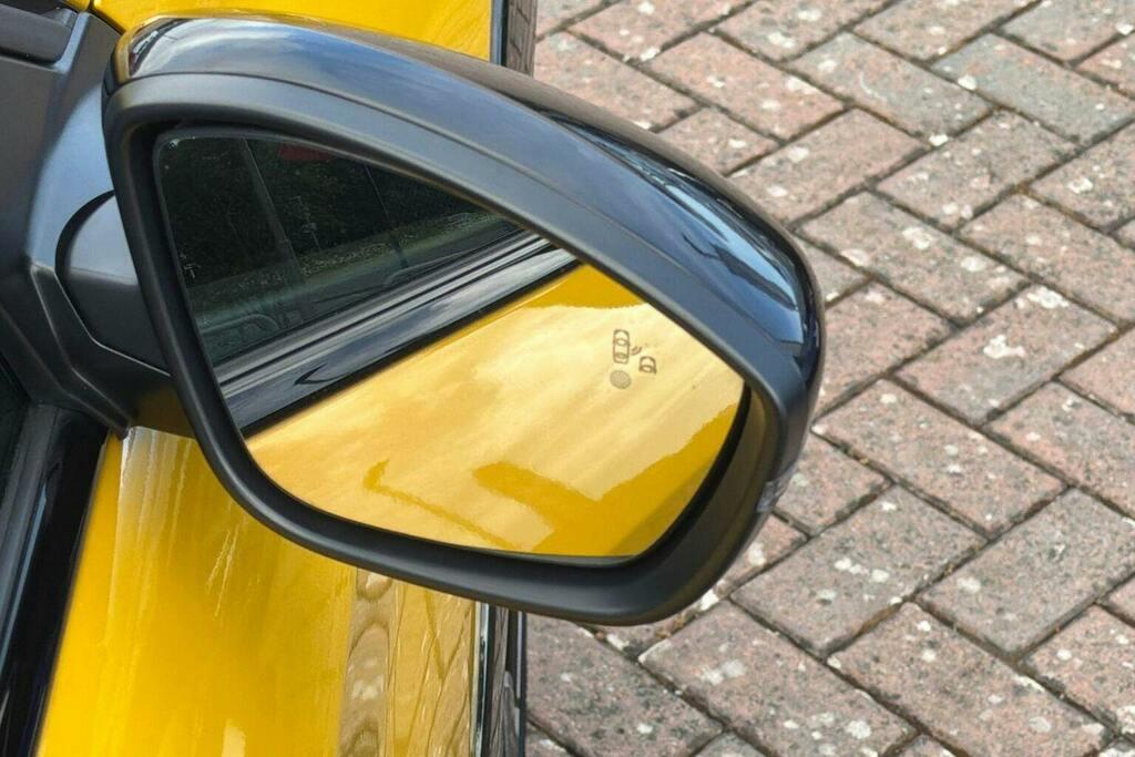 Peugeot e-208 50Kwh Gt Hatchback YC22FWR Yellow #6