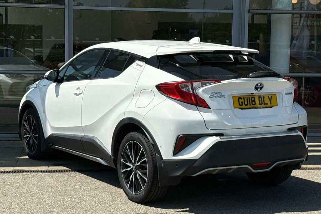 Toyota C-Hr 1.8 Vvt H Excel Suv Hybrid Cvt GU18DLY White #4