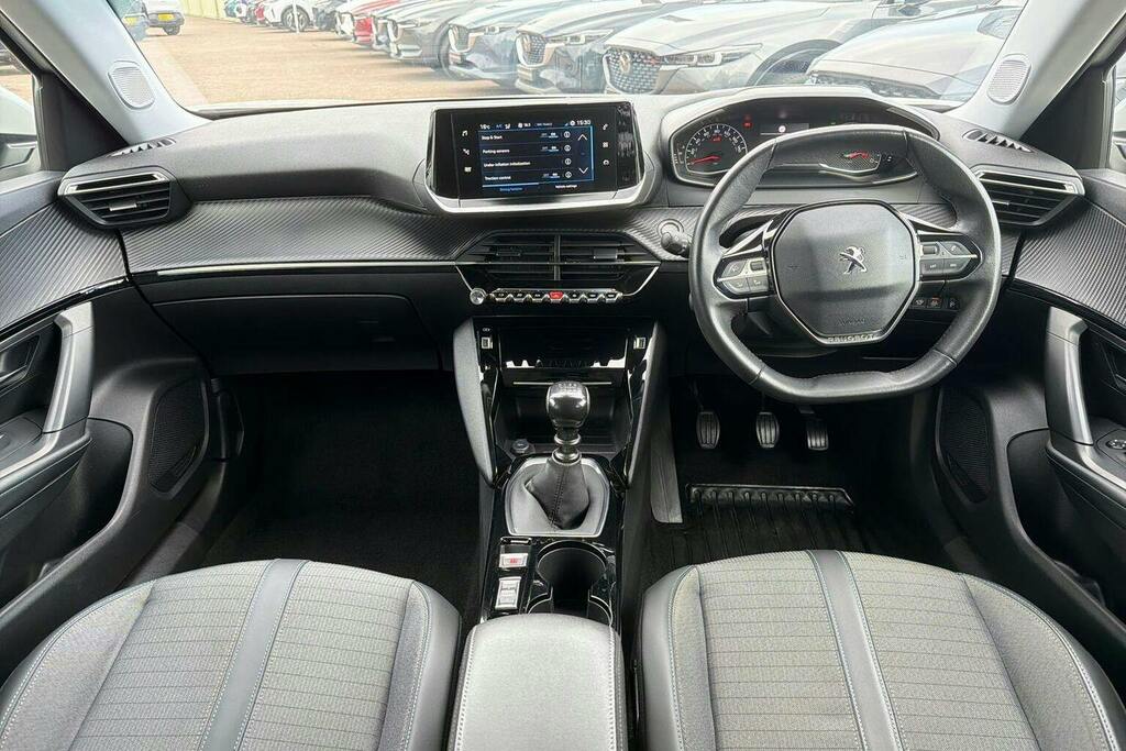 Peugeot 2008 1.2 Puretech Allure Suv KN21OKL White #3